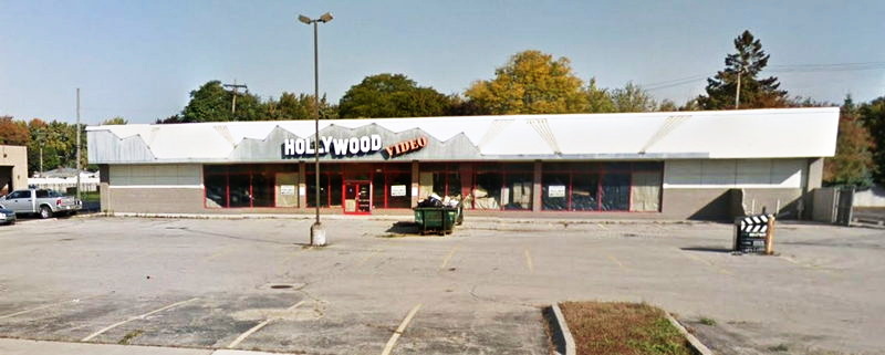 Hollywood Video - Clawson - 1176 W 14 Mile Rd (newer photo)